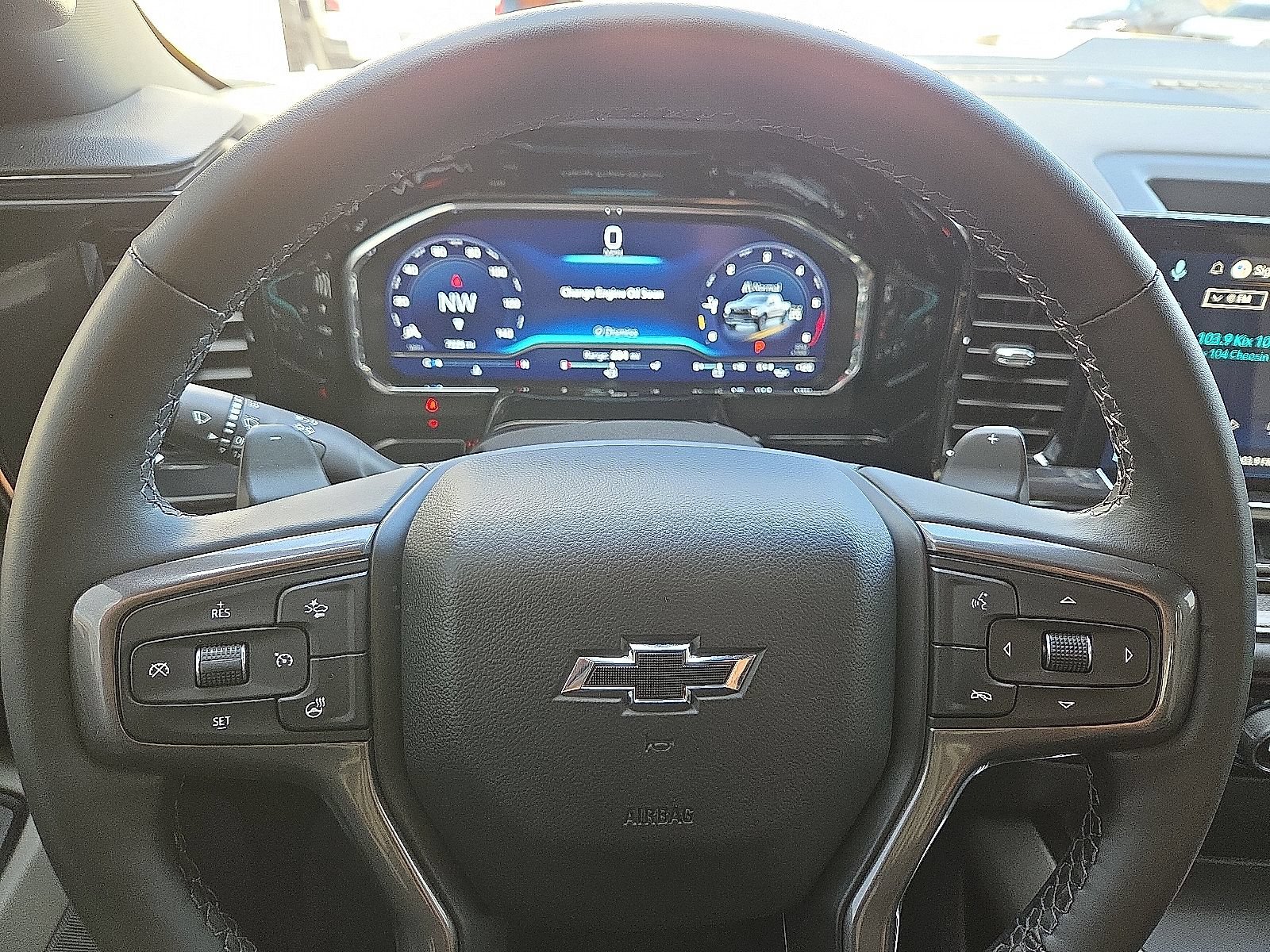 Used 2025 Chevrolet Silverado 1500 ZR2 w/ Technology Package AWD/4WD image 4