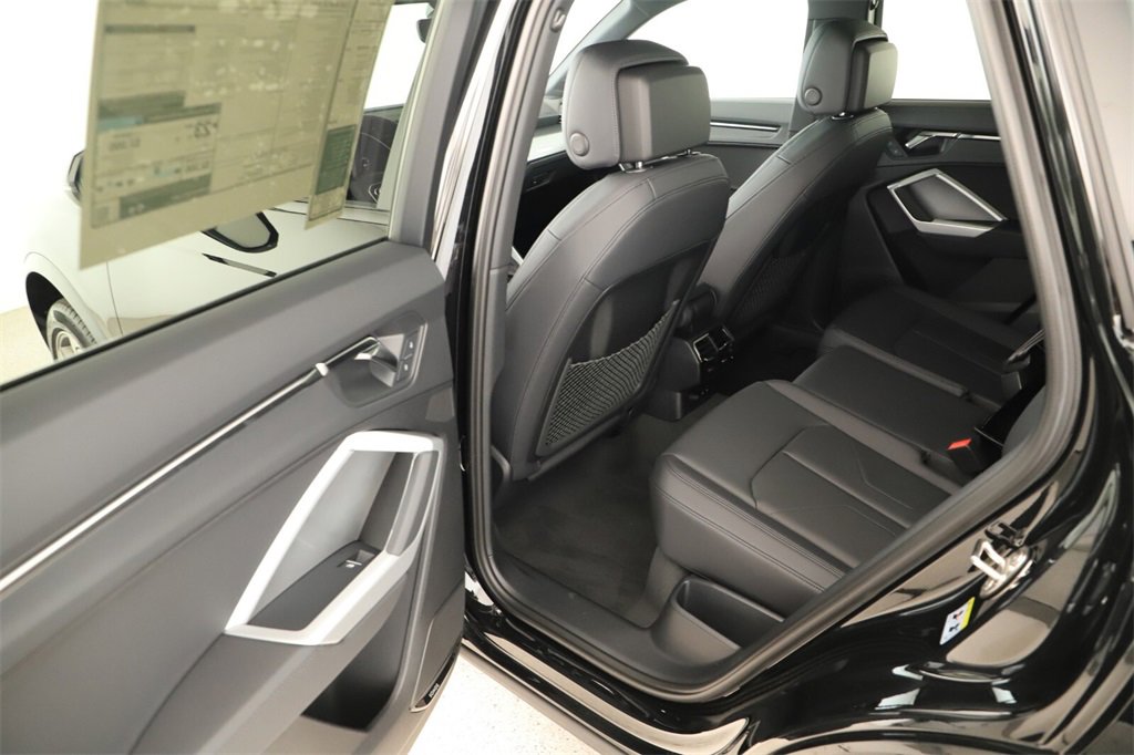 New 2025 Audi Q3 2.0T Premium image 27