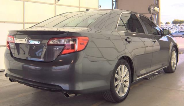 Used 2012 Toyota Camry XLE image 3
