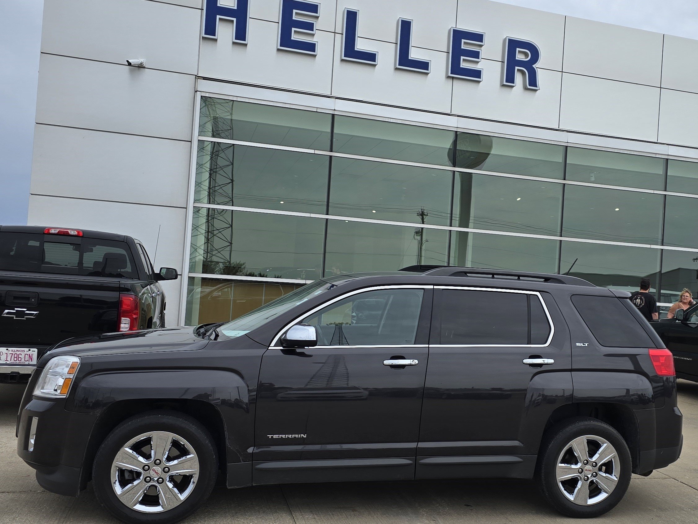 Used 2014 GMC Terrain SLT w/ Chrome Appearance Package FWD image 3