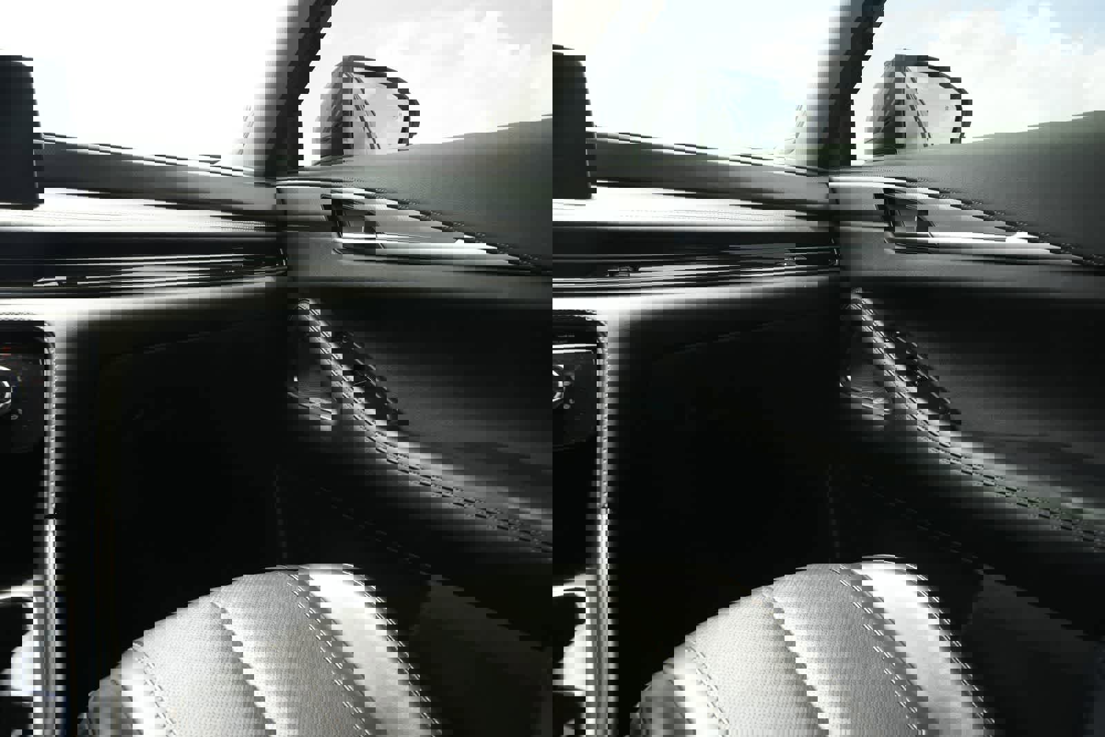 Certified 2023 INFINITI QX60 Luxe w/ Performance Audio Package image 8