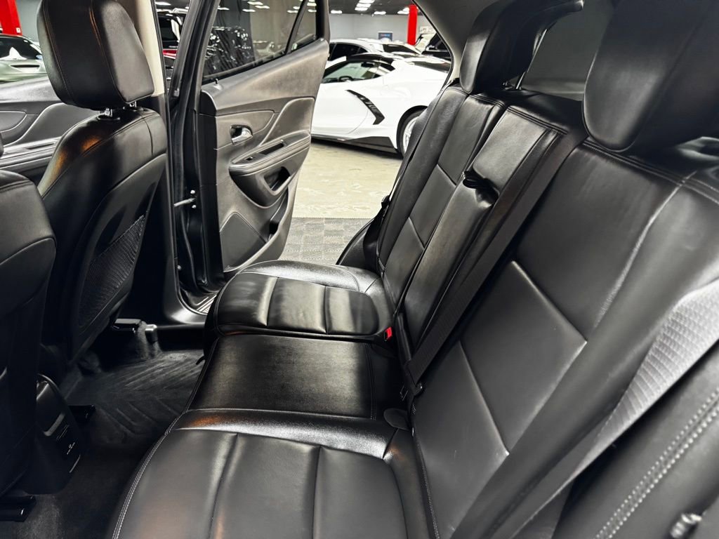 Used 2018 Buick Encore Essence FWD image 39