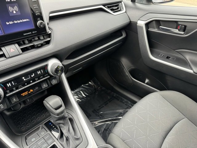 Certified 2022 Toyota RAV4 XLE image 21
