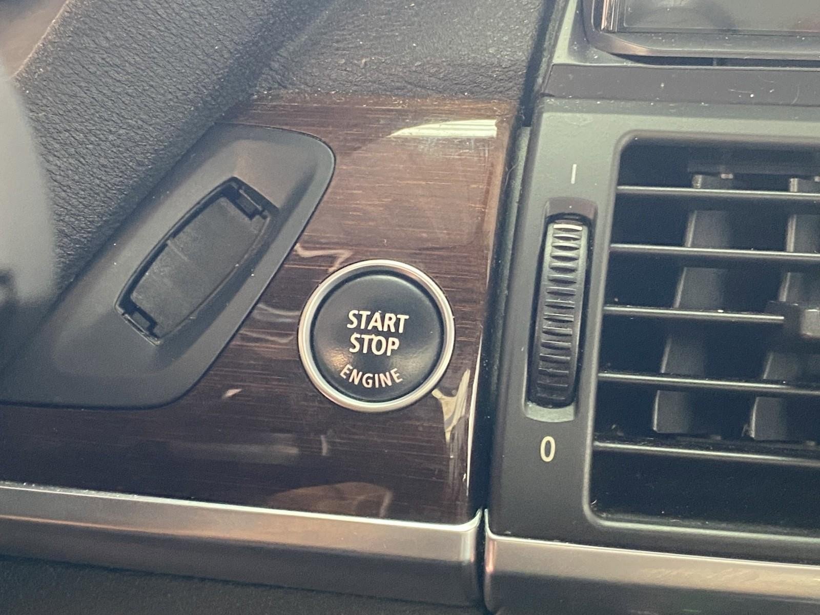 Used 2013 BMW X5 xDrive50i w/ Sport Activity Pkg image 26