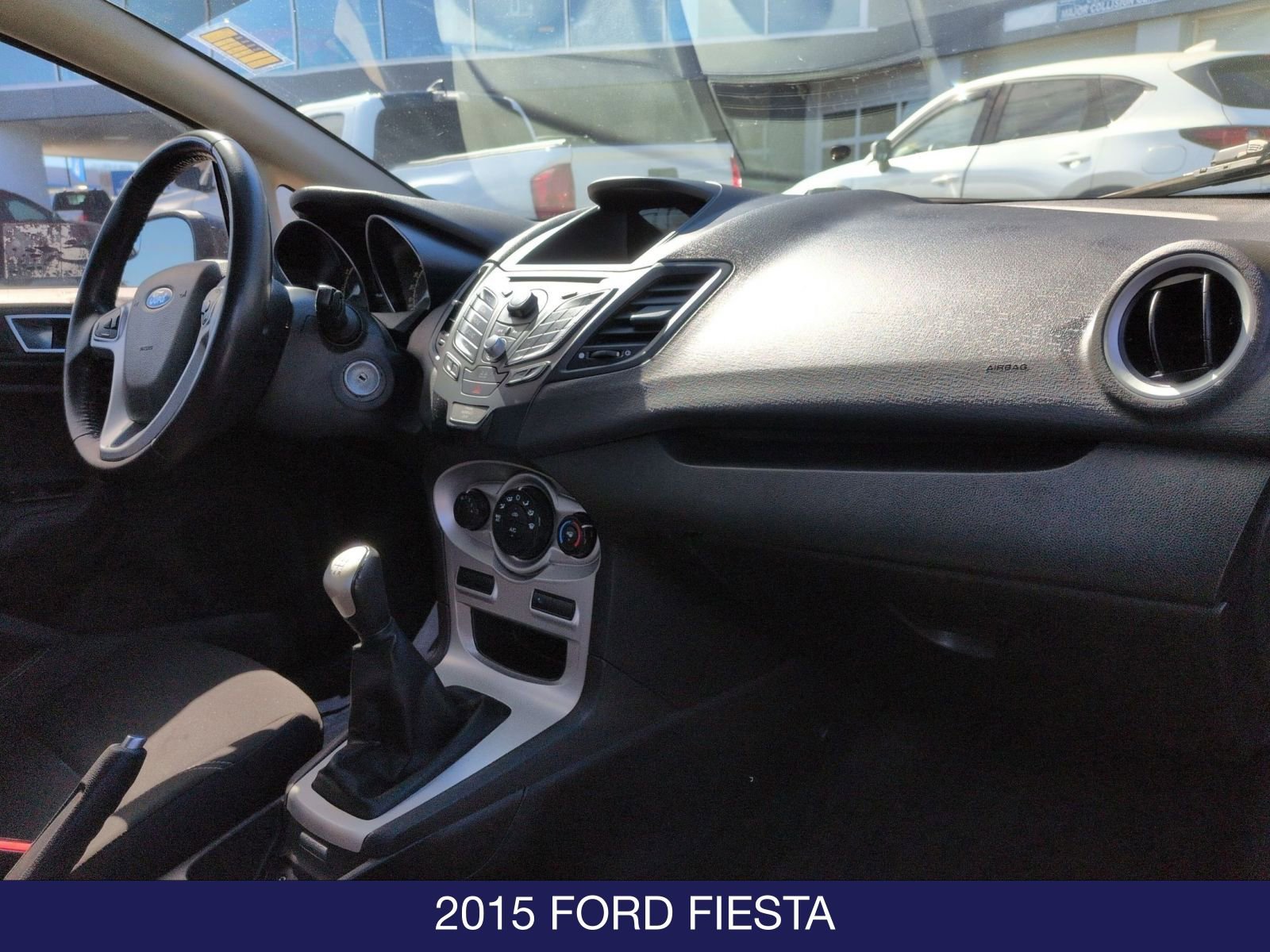Used 2015 Ford Fiesta SE image 21