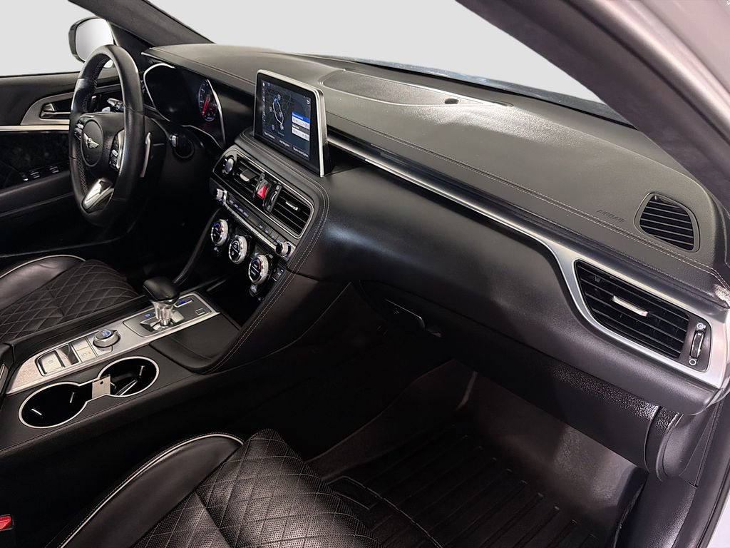 Used 2021 Genesis G70 3.3T w/ Sport Package image 33