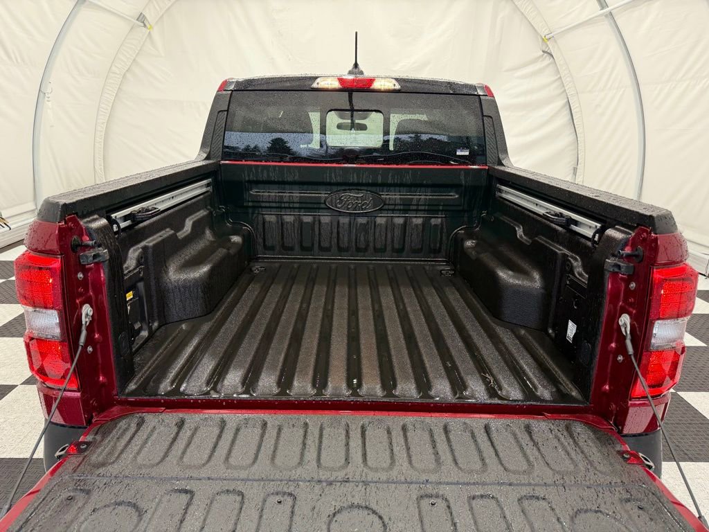 New 2025 Ford Maverick Lariat w/ Black Appearance Package image 4