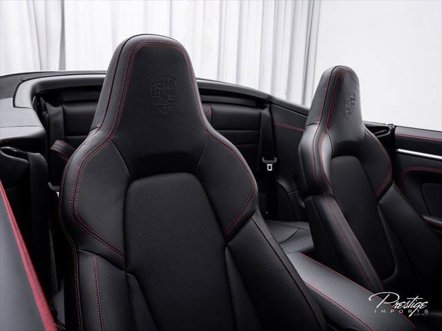 Used 2026 Porsche 911 GTS image 39