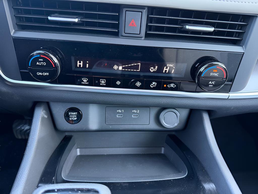 Certified 2024 Nissan Rogue SV image 20