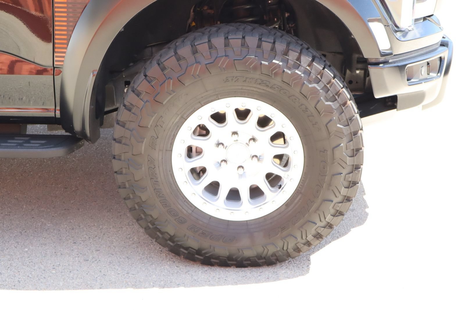 Used 2024 Ford F150 Raptor w/ Equipment Group 803A Raptor R AWD/4WD image 11
