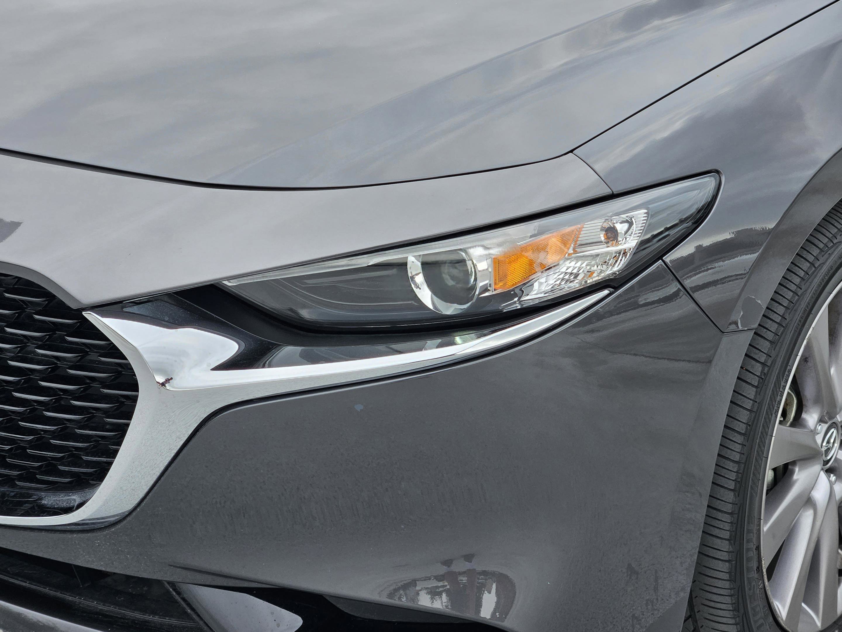 Used 2019 MAZDA MAZDA3 Sedan w/ Preferred Package image 30