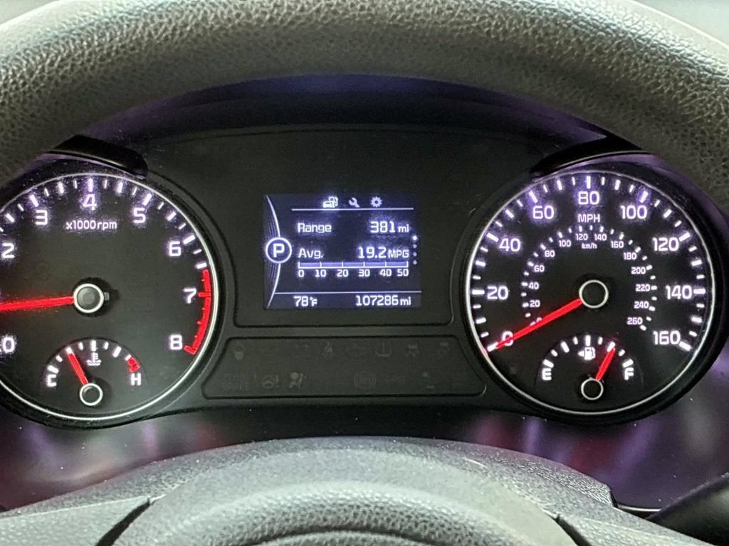 Used 2017 Kia Optima LX FWD image 24
