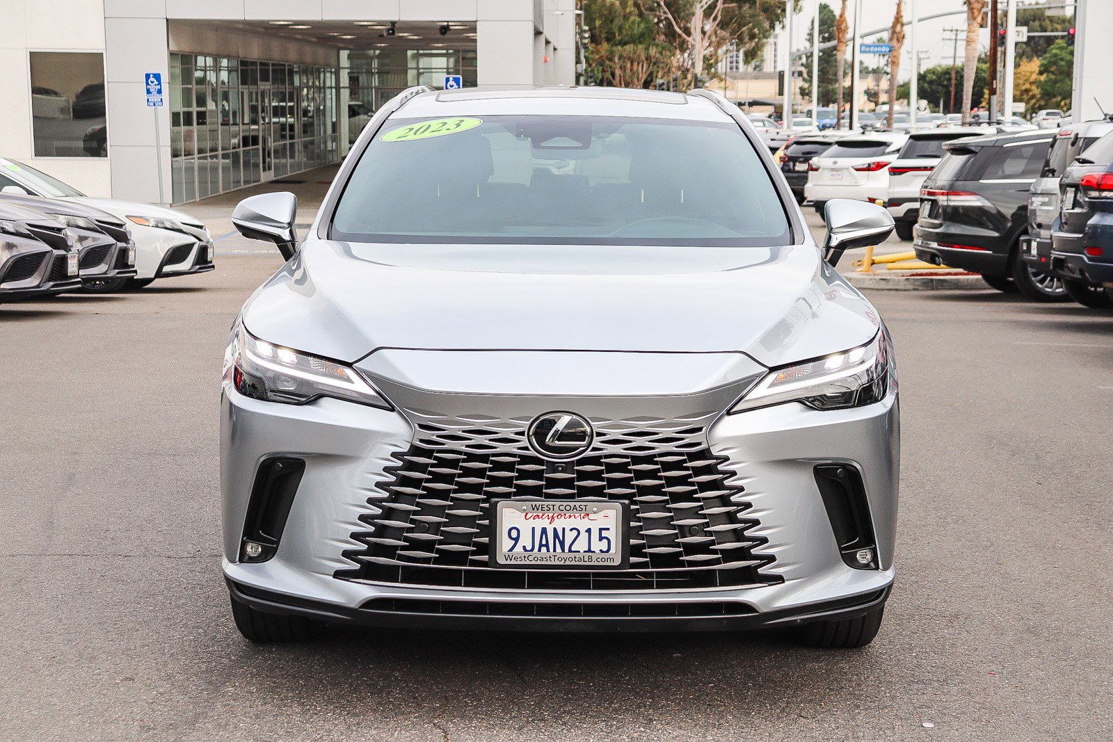 Used 2023 Lexus RX 350 Premium image 2