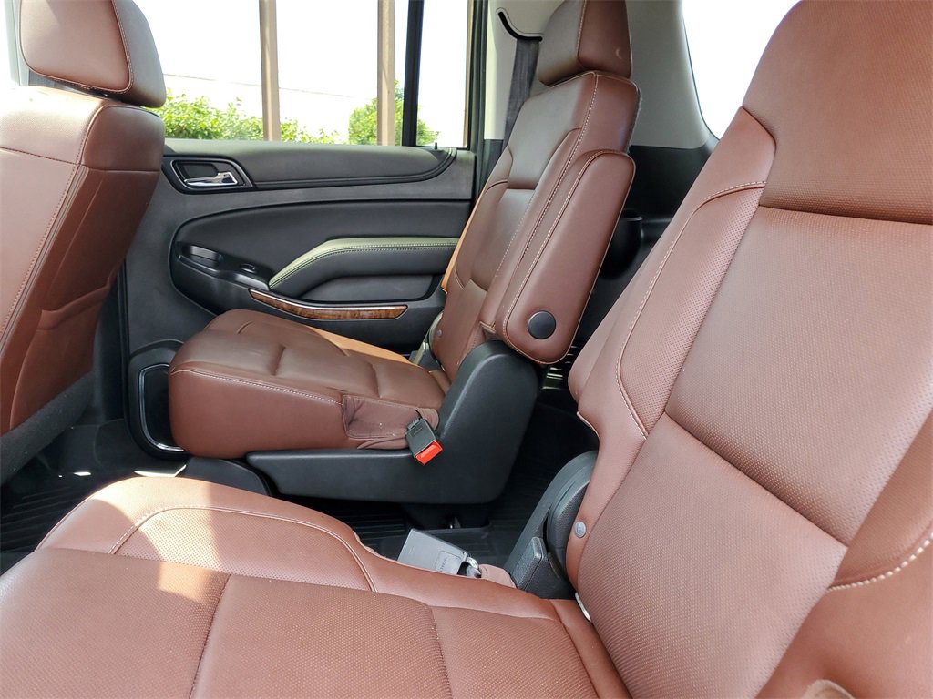 Used 2019 Chevrolet Suburban Premier w/ Premier Plus Edition image 12