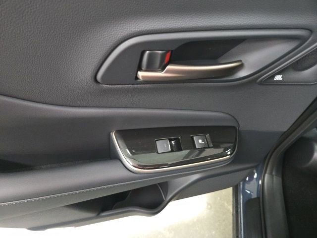 New 2026 Toyota Crown Platinum image 18