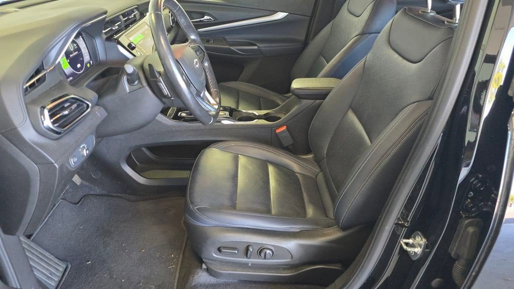 Certified 2022 Chevrolet Bolt EUV LT w/ Convenience Package image 14