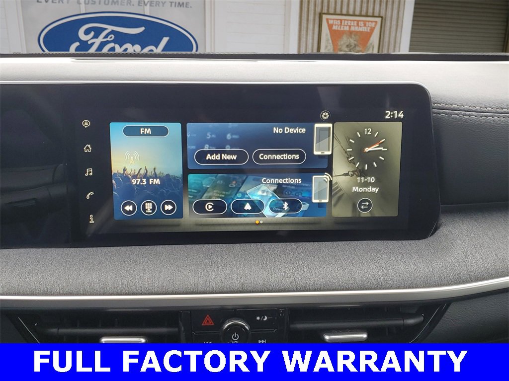 Used 2025 Nissan Kicks SV w/ SV Premium Package image 22