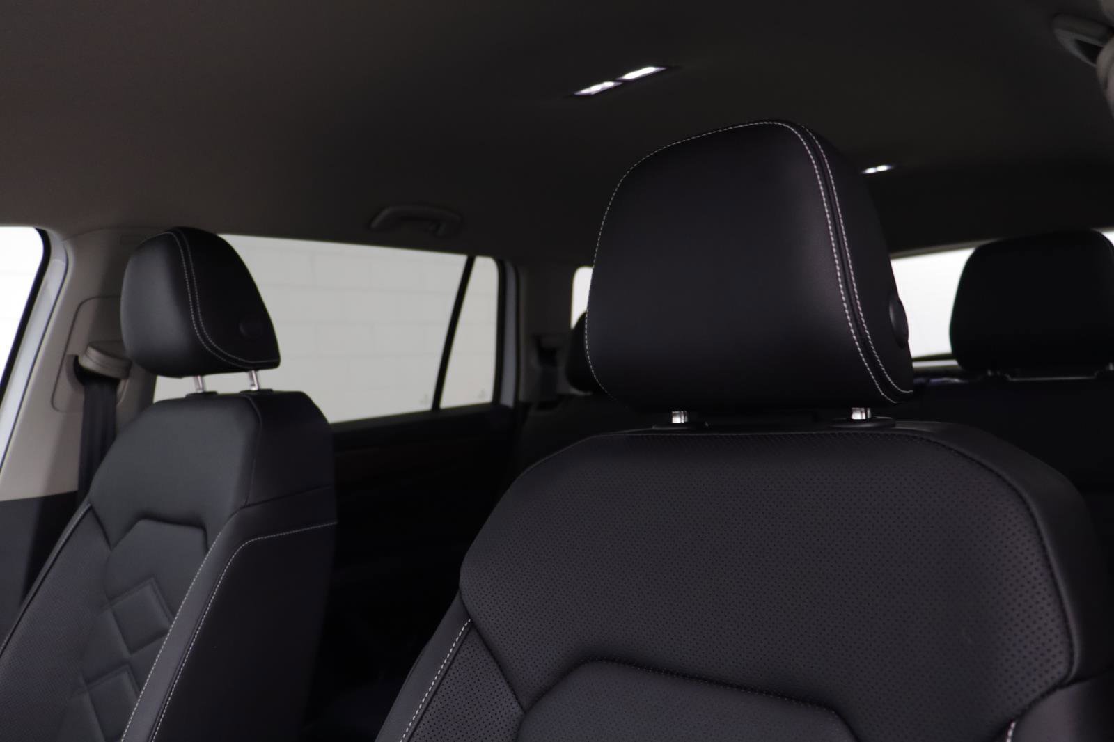 New 2026 Volkswagen Atlas SE image 11