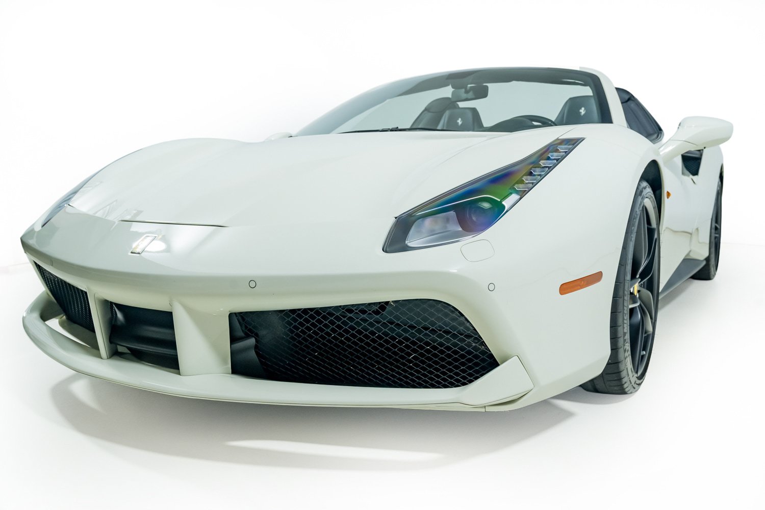 Used 2018 Ferrari 488 Spider RWD image 46