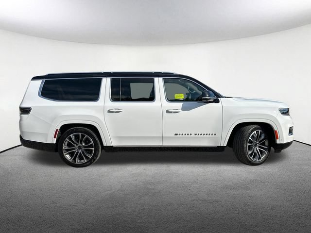Used 2025 Jeep Grand Wagoneer L Series III w/ Rear Seat Video Group 1 AWD/4WD image 15