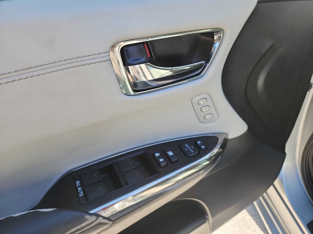 Used 2017 Toyota Avalon XLE FWD image 23