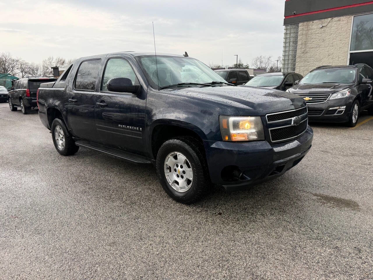 Used 2008 Chevrolet Avalanche LT image 11