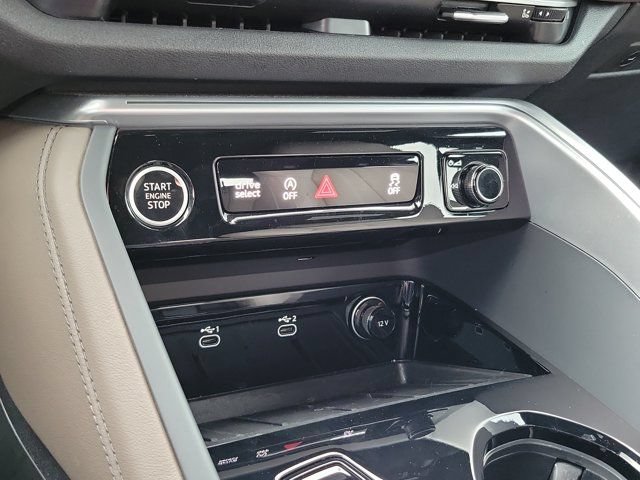 Certified 2025 Audi Q5 Premium Plus w/ Premium Plus AWD/4WD image 26