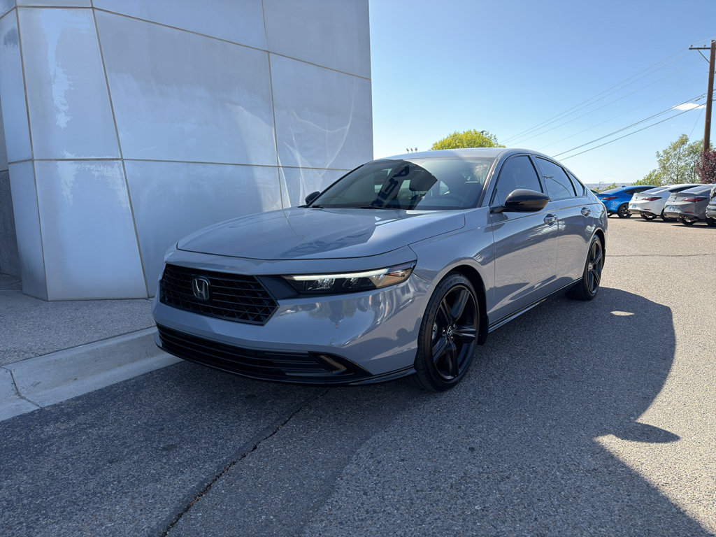 Used 2023 Honda Accord Sport image 3