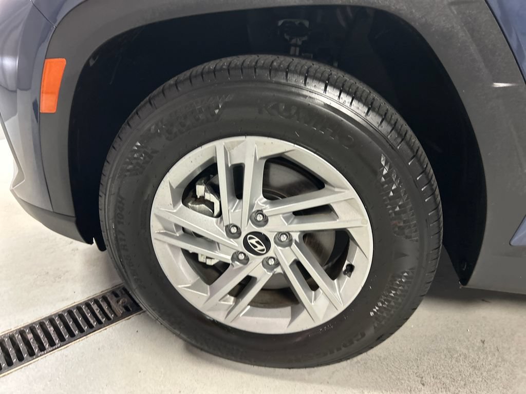 Used 2025 Hyundai Tucson SE AWD/4WD image 9