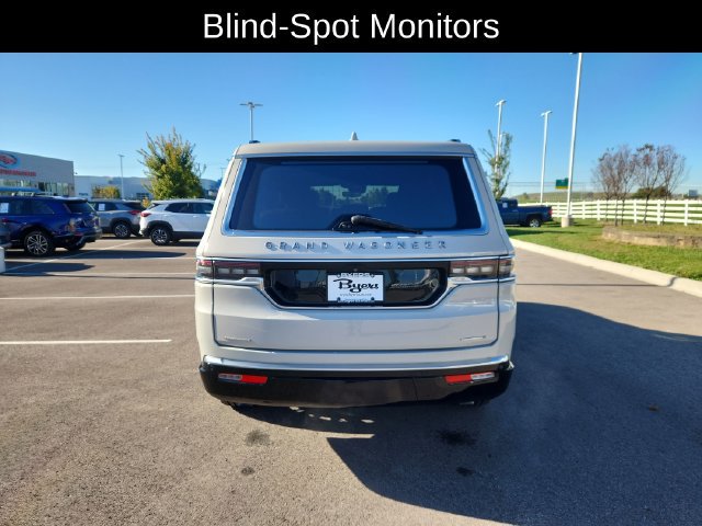 Used 2022 Jeep Grand Wagoneer Series III AWD/4WD image 9