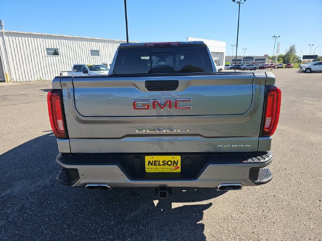 Used 2025 GMC Sierra 1500 Denali w/ Denali Reserve Package AWD/4WD image 4