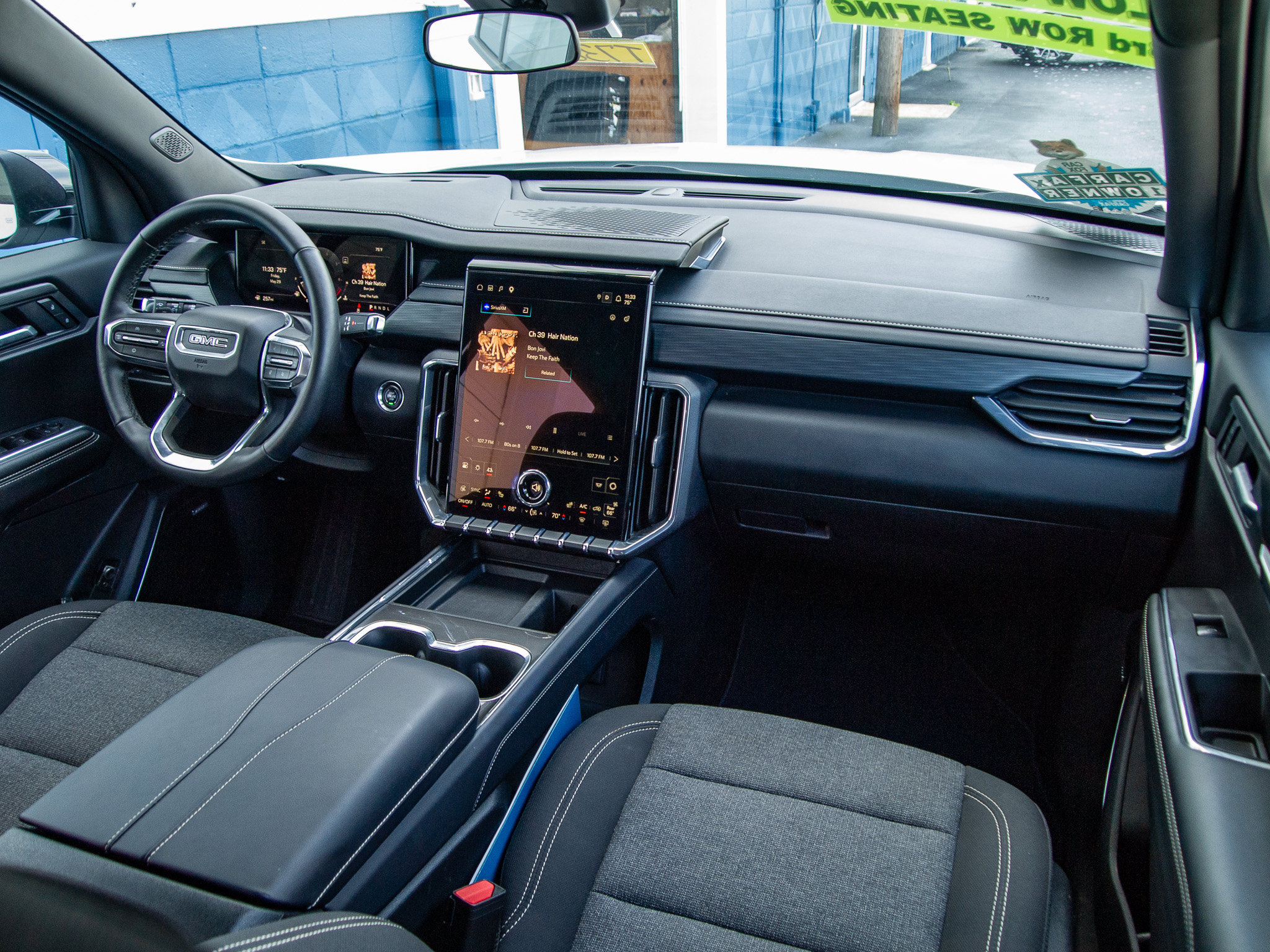 Used 2025 GMC Acadia Elevation FWD image 27