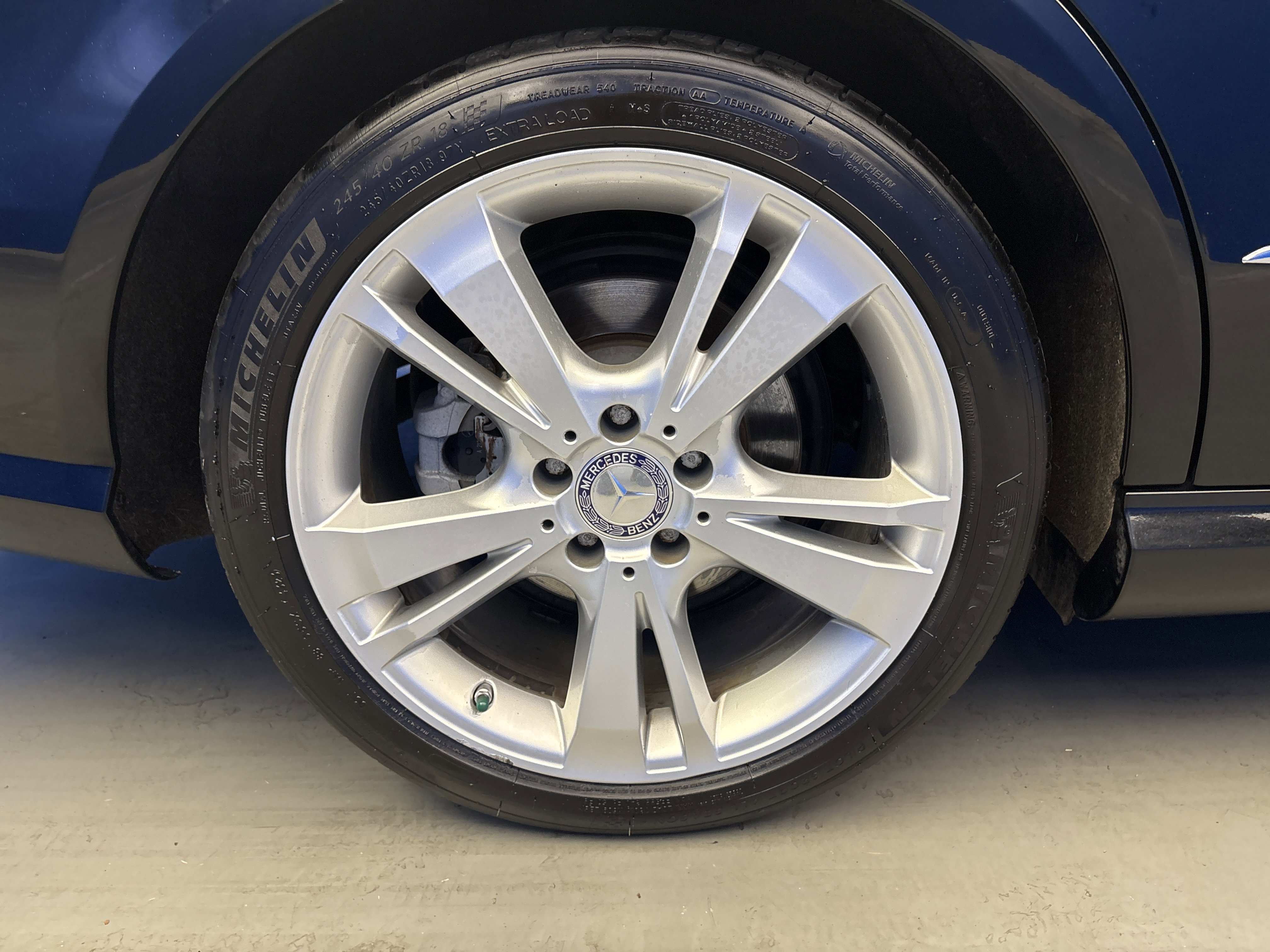 Used 2013 Mercedes-Benz E 350 4MATIC Sedan image 8