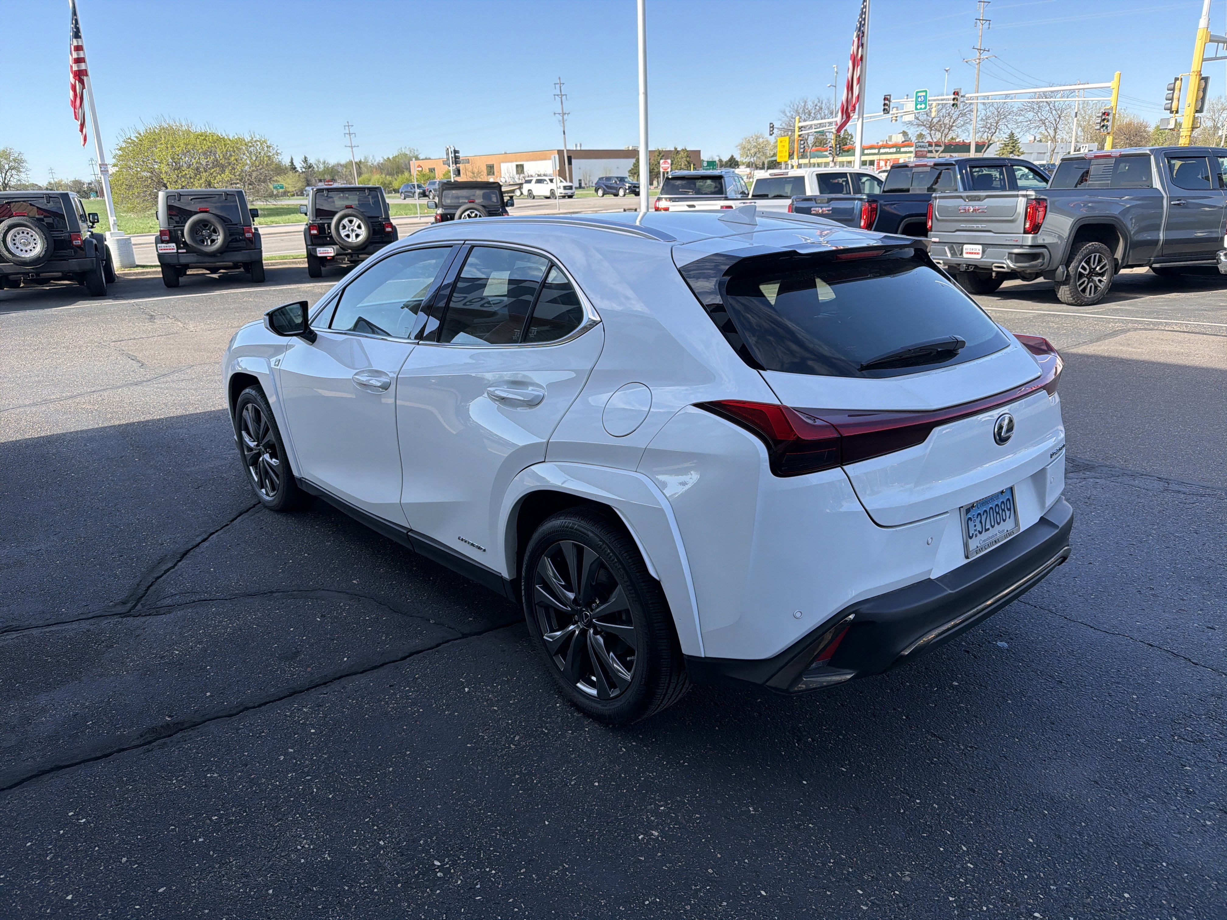 Used 2022 Lexus UX 250h F Sport w/ F Sport Premium Package AWD/4WD image 6