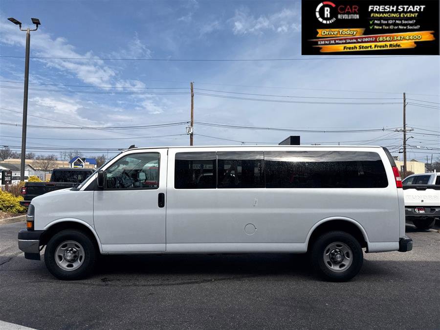 Used 2017 Chevrolet Express 3500 LT w/ LT Preferred Equipment Group image 4