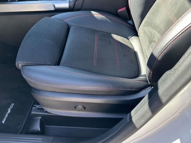 Used 2023 Mercedes-Benz GLB 250 image 25