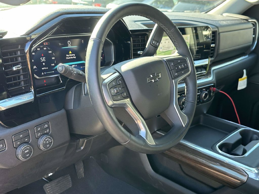 Used 2026 Chevrolet Silverado 2500 LT w/ Trail Boss Package AWD/4WD image 2