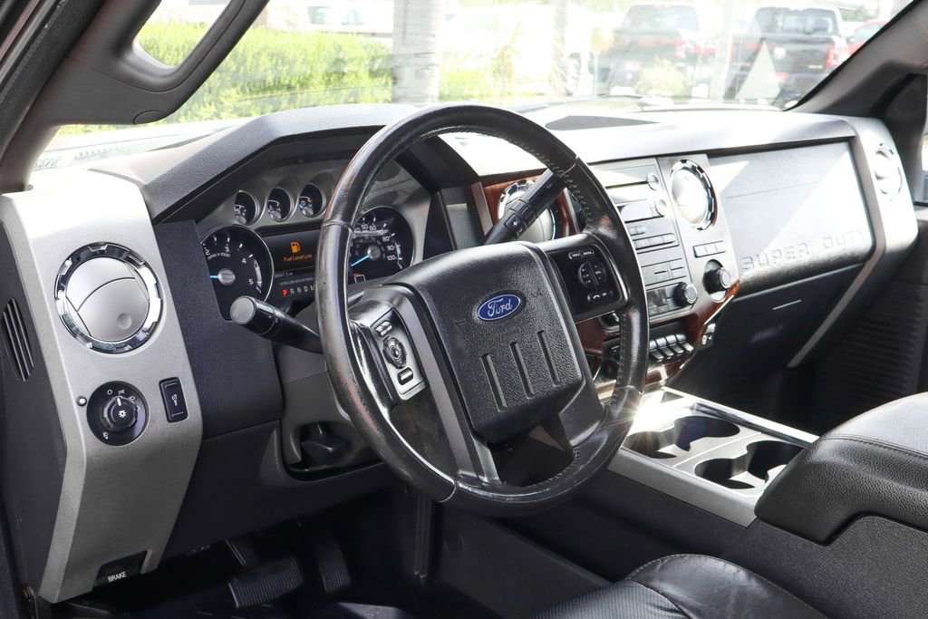 Used 2011 Ford F250 Lariat w/ Lariat Interior Pkg AWD/4WD image 24