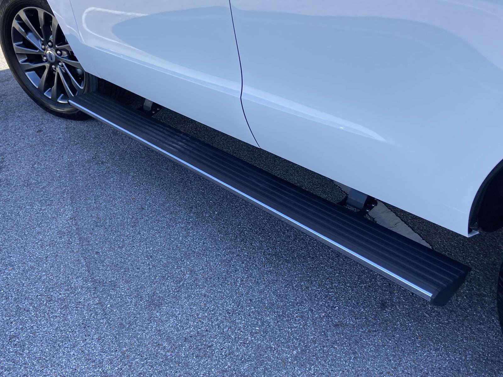 Used 2021 Ford Expedition Limited w/ Cargo Package image 27