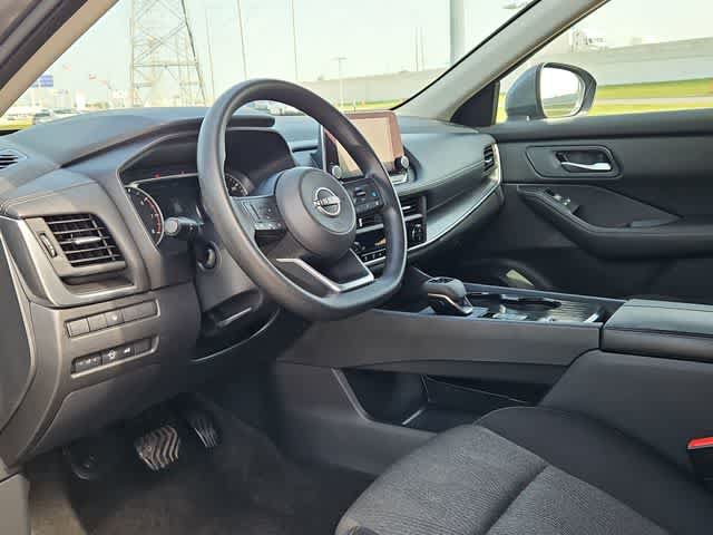 Used 2024 Nissan Rogue SV FWD image 10