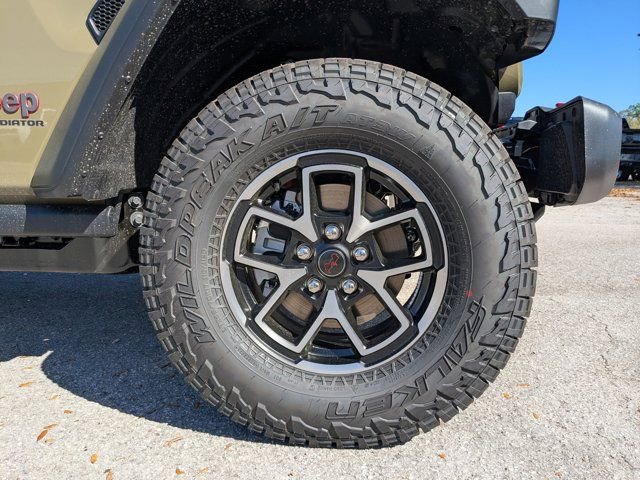 New 2026 Jeep Gladiator Rubicon w/ Safety Group AWD/4WD image 10