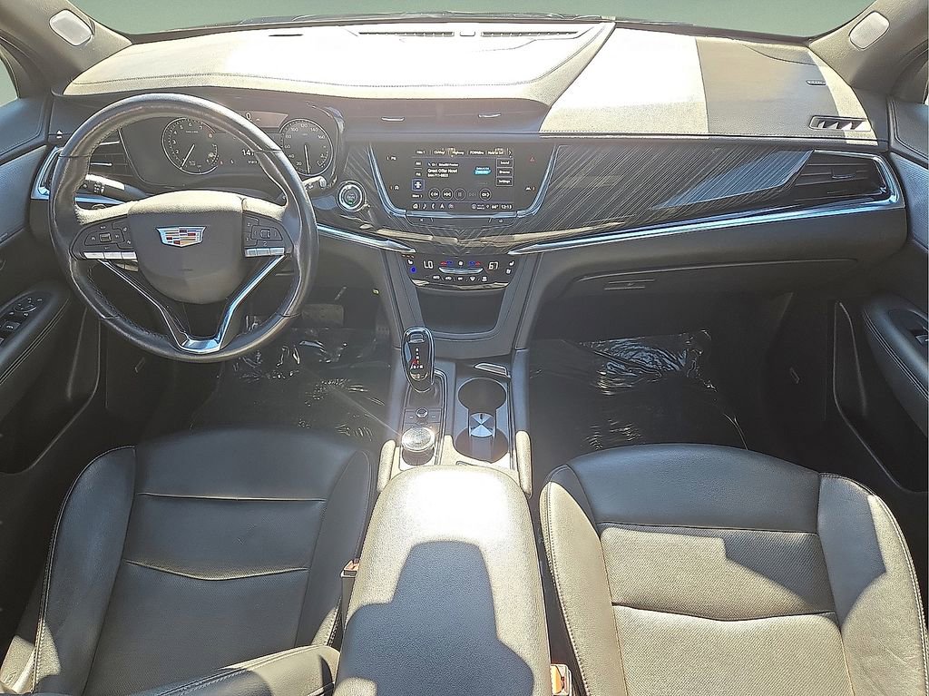 Used 2024 Cadillac XT6 Premium Luxury image 18