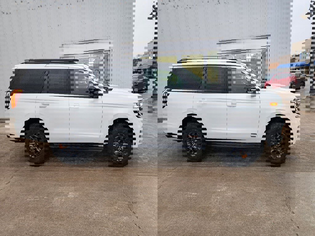 New 2026 Ford Expedition Tremor image 5