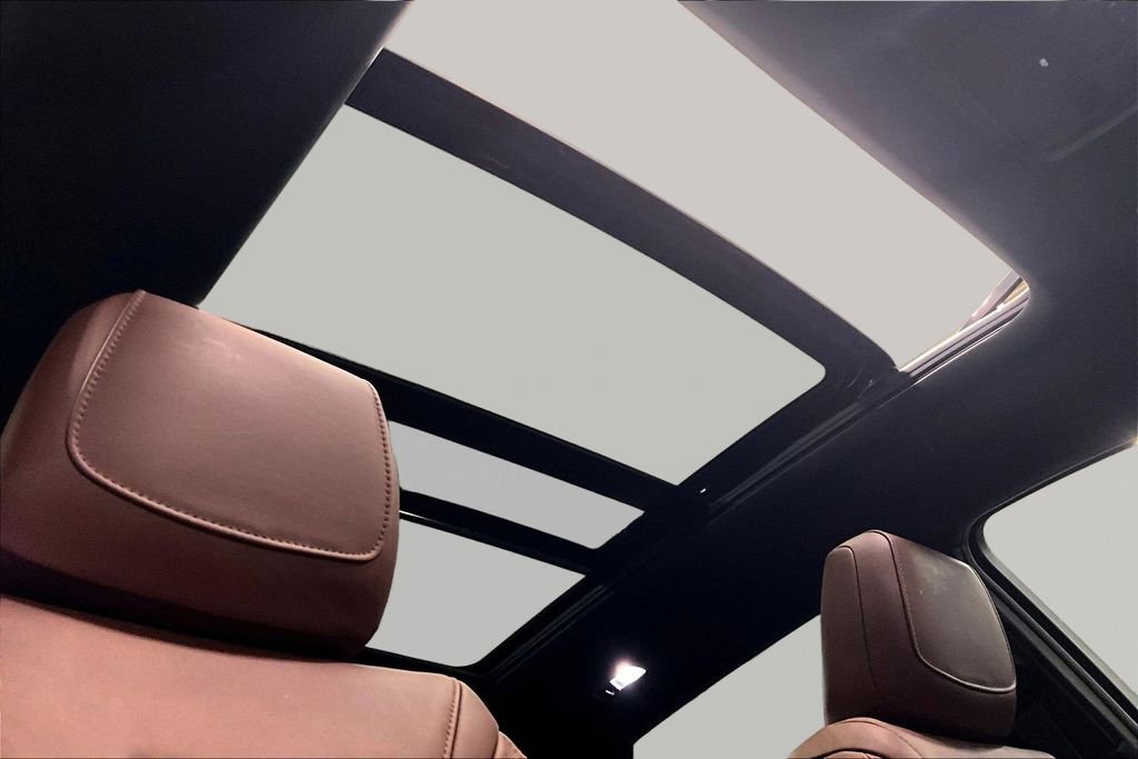 Certified 2025 Cadillac XT5 Sportv w/ Technology Package image 27