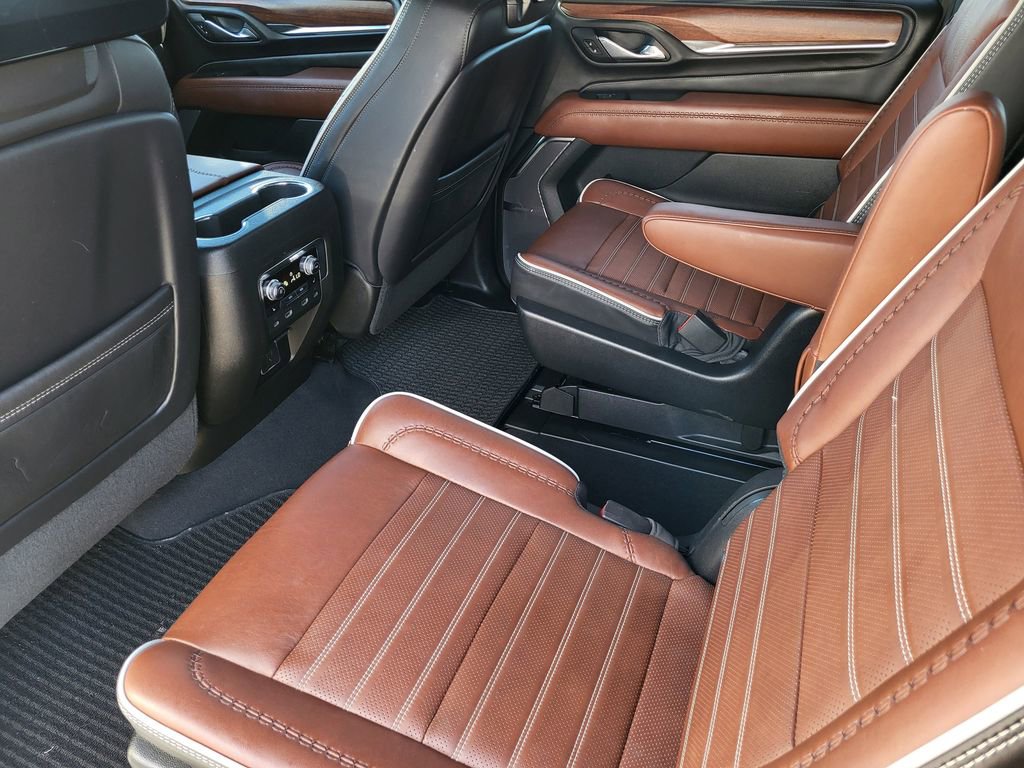 Used 2023 GMC Yukon XL Denali Ultimate image 21