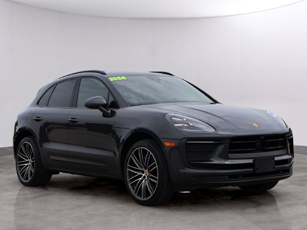 Certified 2024 Porsche Macan AWD/4WD image 11