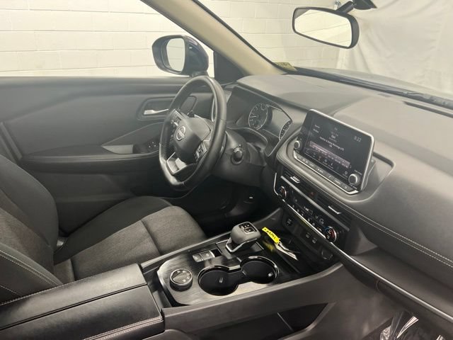 Used 2026 Nissan Rogue SV AWD/4WD image 24