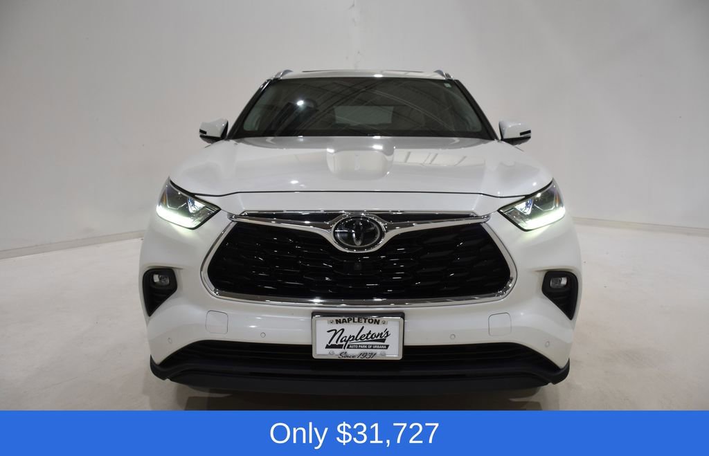 Used 2020 Toyota Highlander Limited image 2