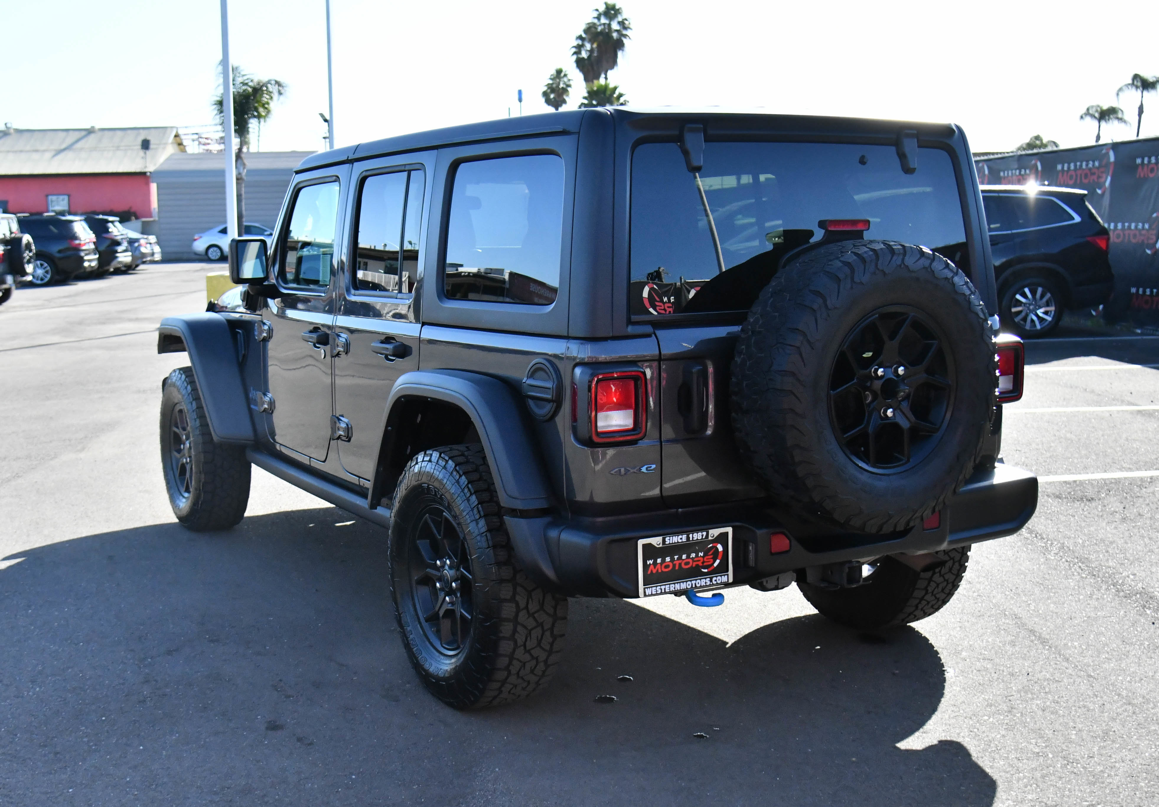 Used 2024 Jeep Wrangler Willys image 6