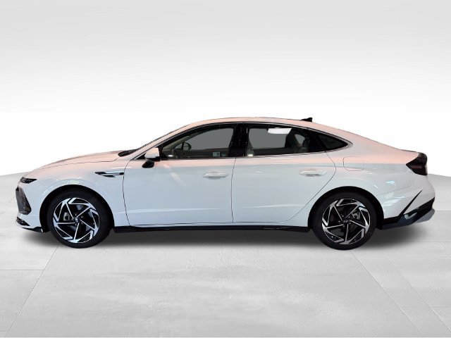 Used 2025 Hyundai Sonata SEL FWD image 8
